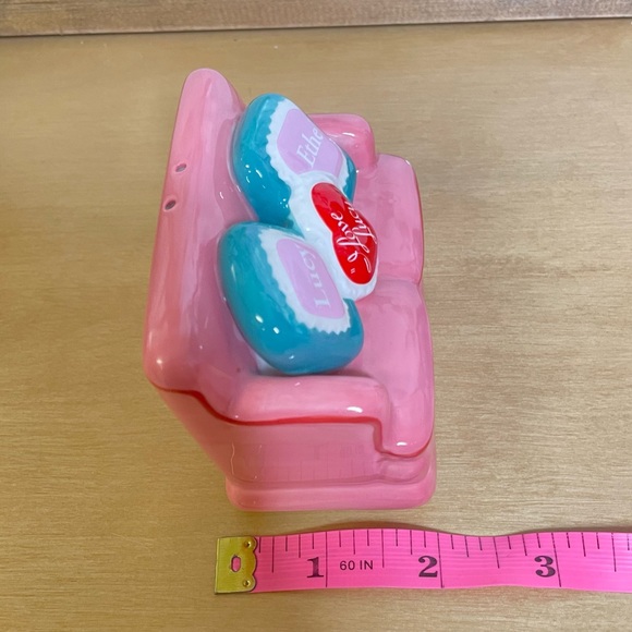 Iconic I Love Lucy Collectible Ceramic Reto-Inspired Couch Salt or Pepper Shaker - Picture 8 of 12